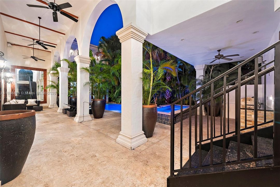 出租: $16,900 (4 贝兹, 4 浴室, 4603 平方英尺)