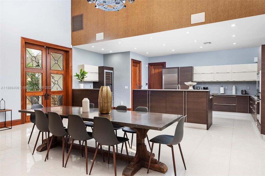 出租: $16,900 (4 贝兹, 4 浴室, 4603 平方英尺)