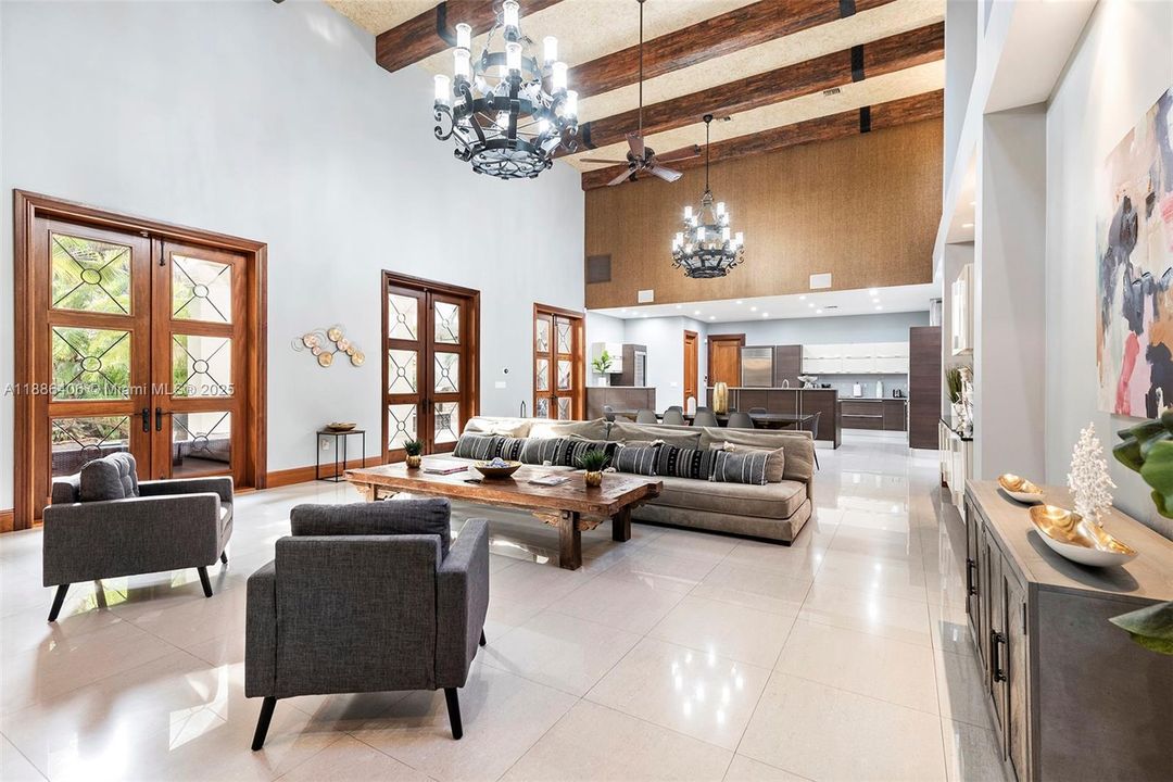 出租: $16,900 (4 贝兹, 4 浴室, 4603 平方英尺)