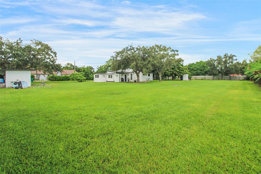 Недавно продано: $775,000 (3 спален, 2 ванн, 1540 Квадратных фут)