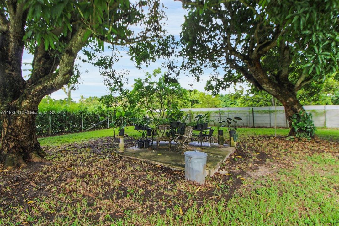 Недавно продано: $775,000 (3 спален, 2 ванн, 1540 Квадратных фут)