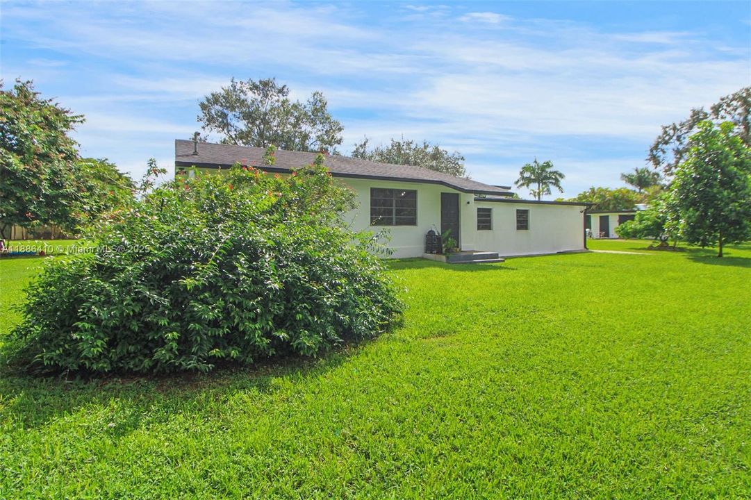 Недавно продано: $775,000 (3 спален, 2 ванн, 1540 Квадратных фут)