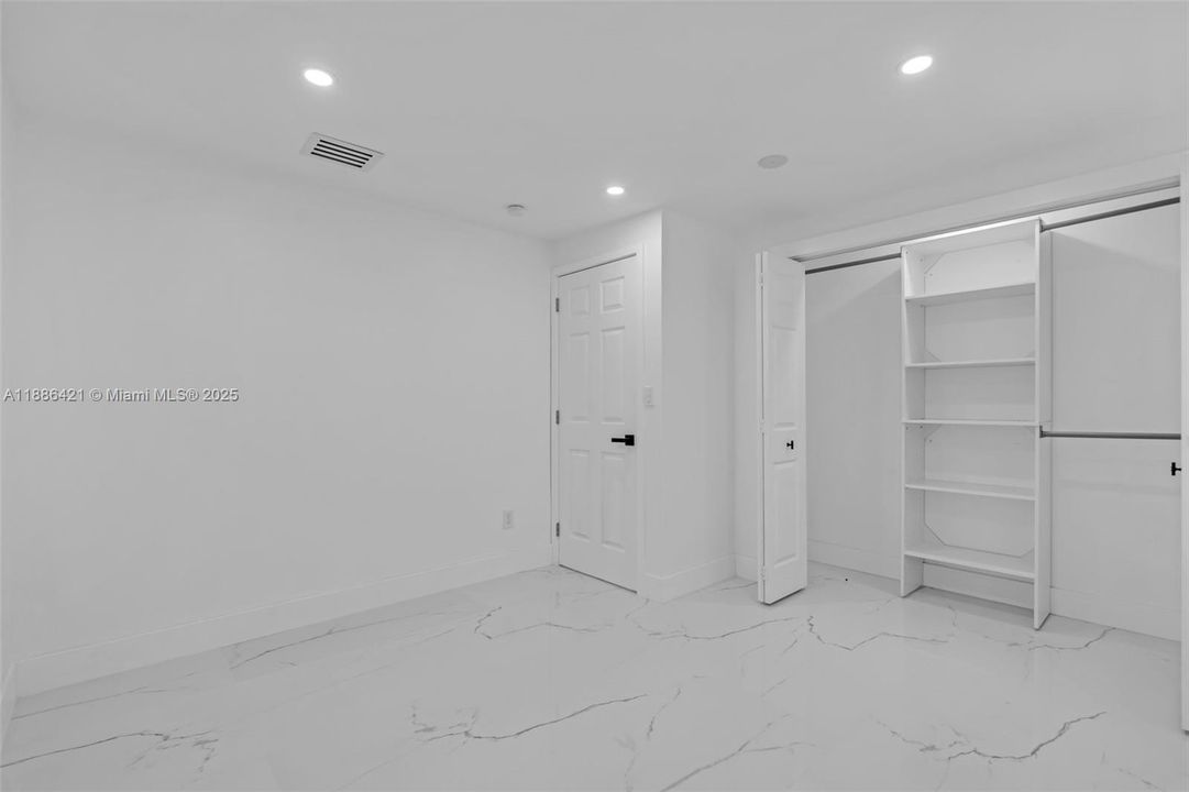 Active With Contract: $790,000 (5 beds, 3 baths, 2226 Square Feet)