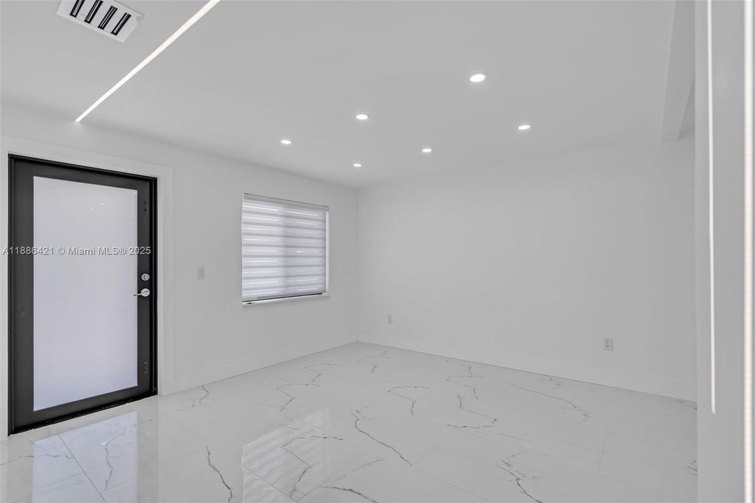 Active With Contract: $790,000 (5 beds, 3 baths, 2226 Square Feet)