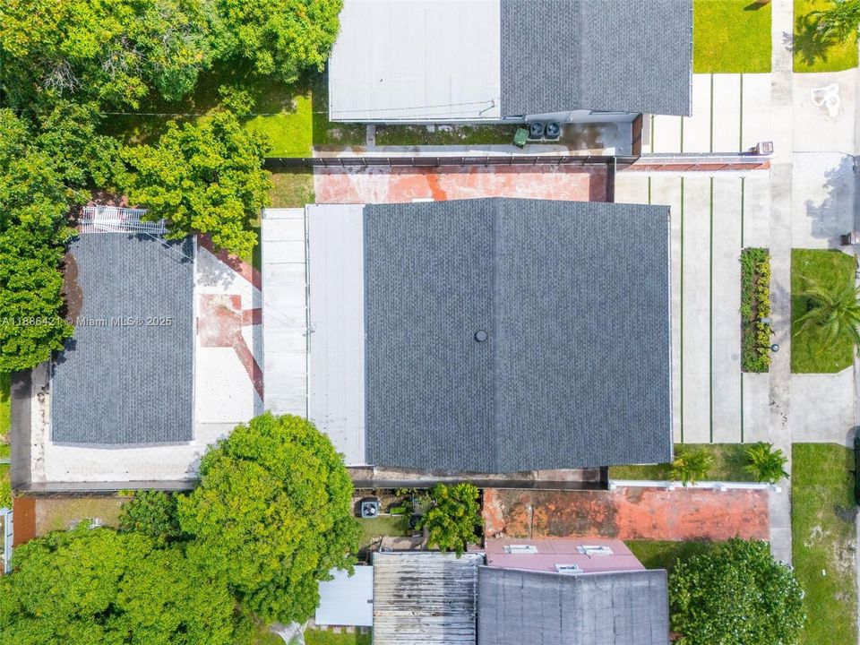 Active With Contract: $790,000 (5 beds, 3 baths, 2226 Square Feet)