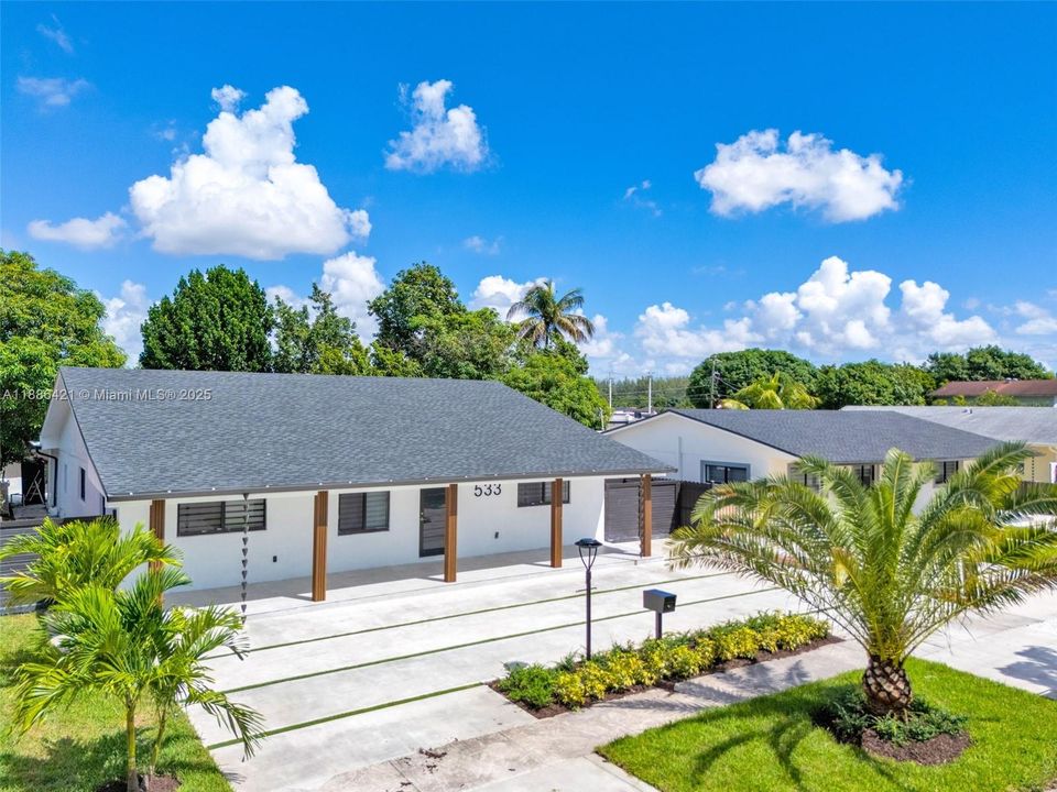 Active With Contract: $790,000 (5 beds, 3 baths, 2226 Square Feet)