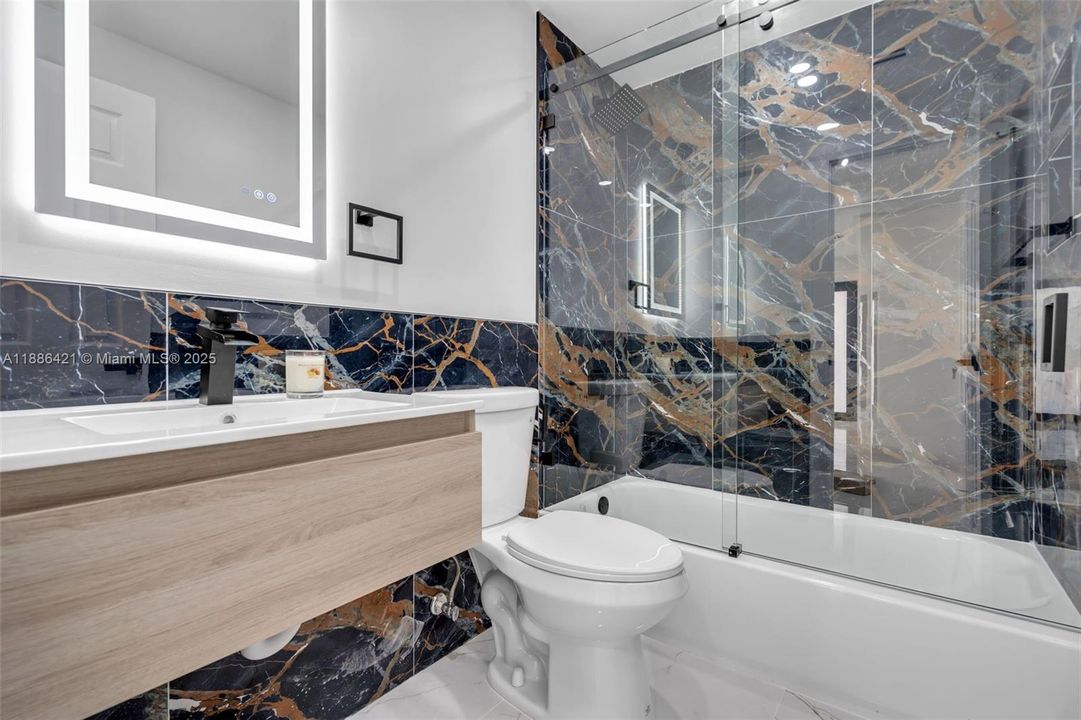 Active With Contract: $790,000 (5 beds, 3 baths, 2226 Square Feet)