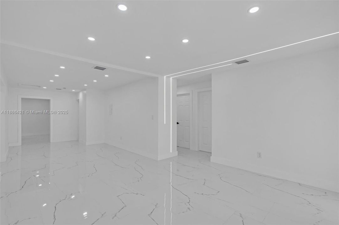 Active With Contract: $790,000 (5 beds, 3 baths, 2226 Square Feet)