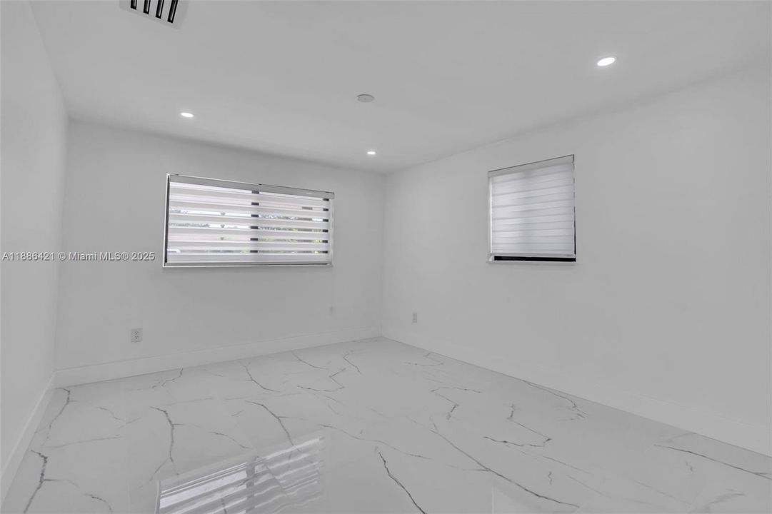 Active With Contract: $790,000 (5 beds, 3 baths, 2226 Square Feet)