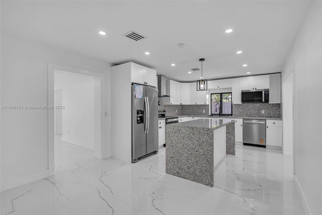 Active With Contract: $790,000 (5 beds, 3 baths, 2226 Square Feet)