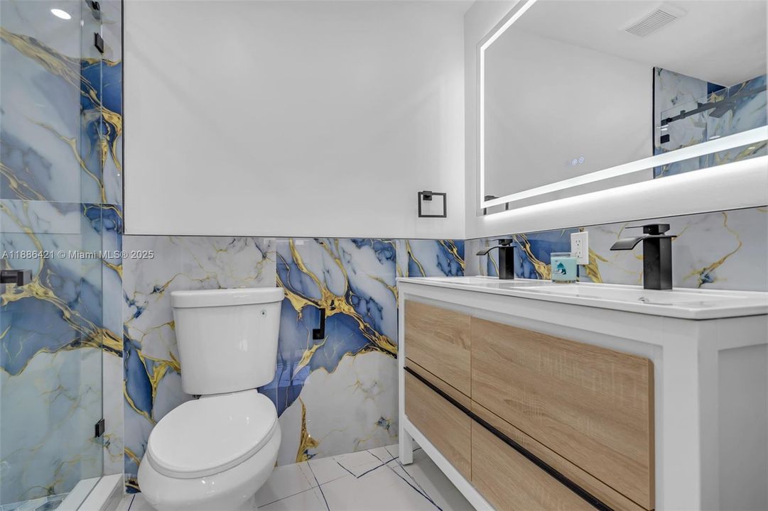 Active With Contract: $790,000 (5 beds, 3 baths, 2226 Square Feet)