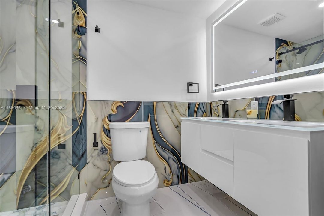 Active With Contract: $790,000 (5 beds, 3 baths, 2226 Square Feet)