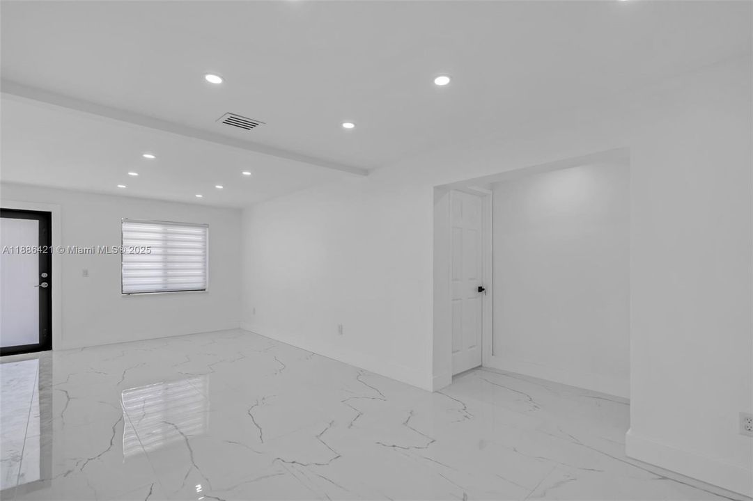 Active With Contract: $790,000 (5 beds, 3 baths, 2226 Square Feet)