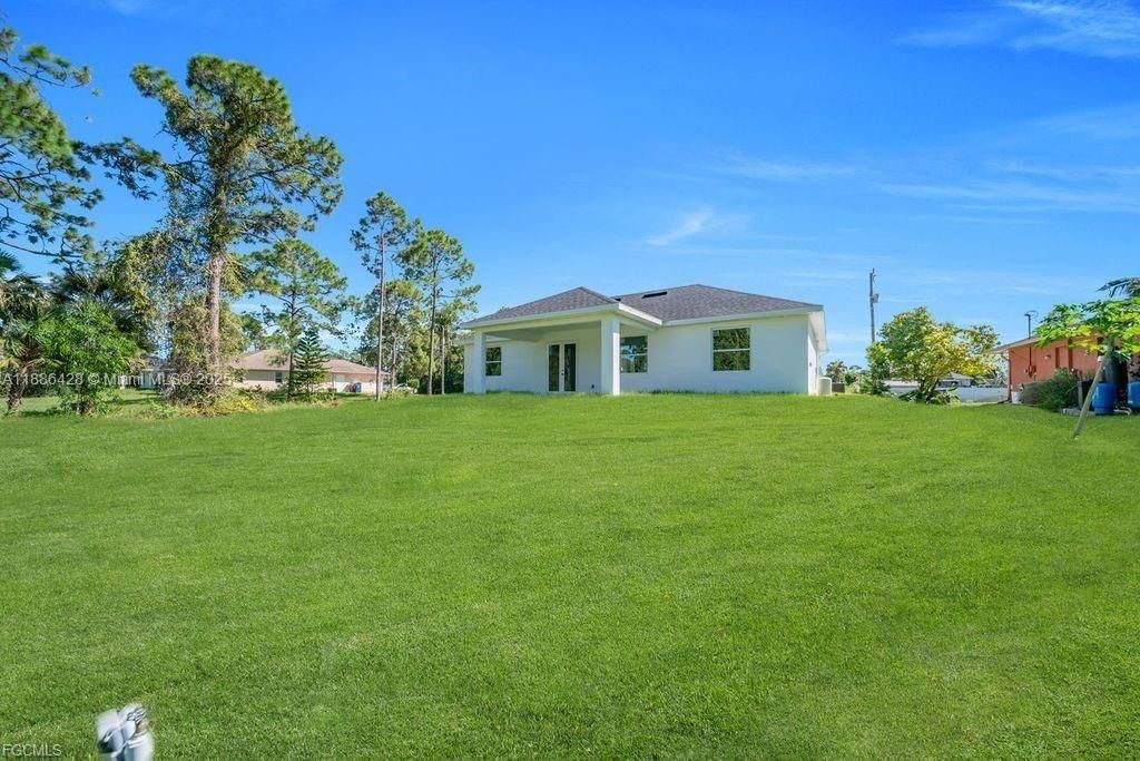 Active With Contract: $329,900 (3 beds, 2 baths, 1536 Square Feet)