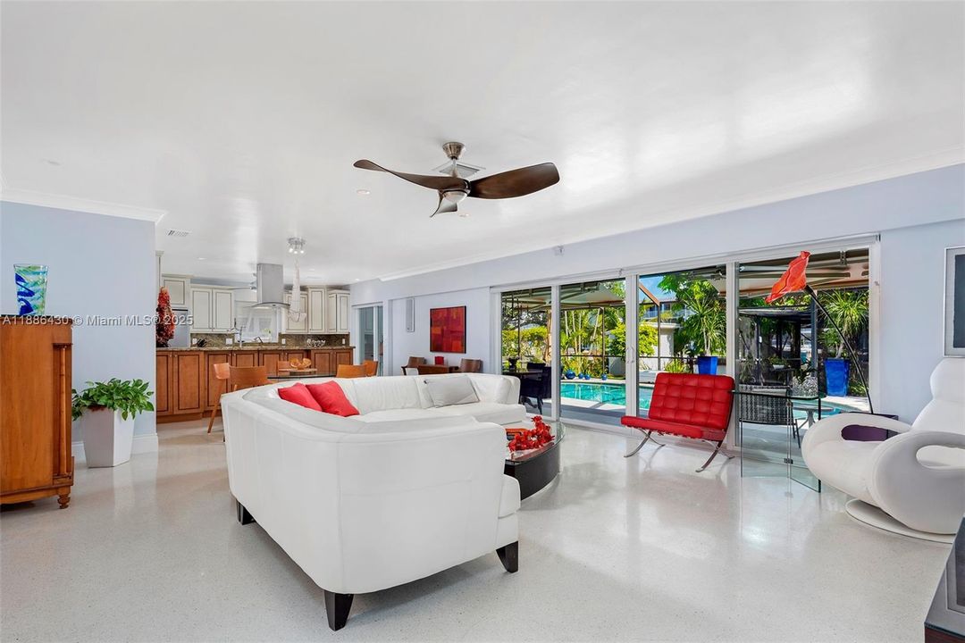 В аренду: $10,500 (3 спален, 2 ванн, 2520 Квадратных фут)