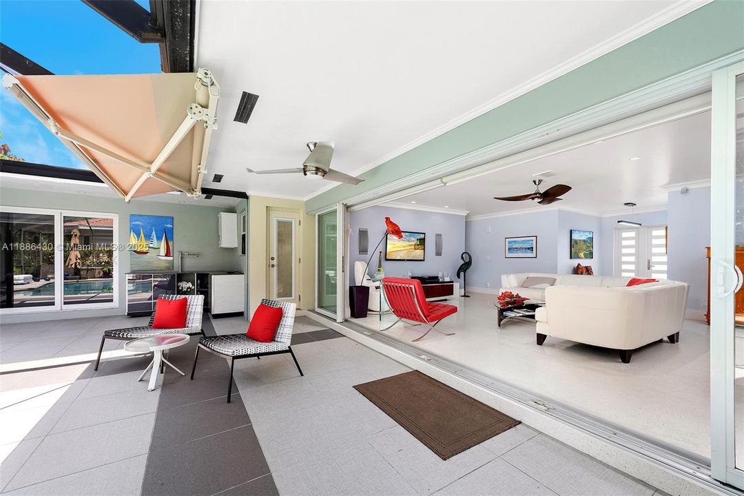 В аренду: $10,500 (3 спален, 2 ванн, 2520 Квадратных фут)