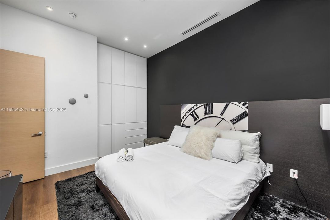 В аренду: $22,500 (5 спален, 3 ванн, 2248 Квадратных фут)