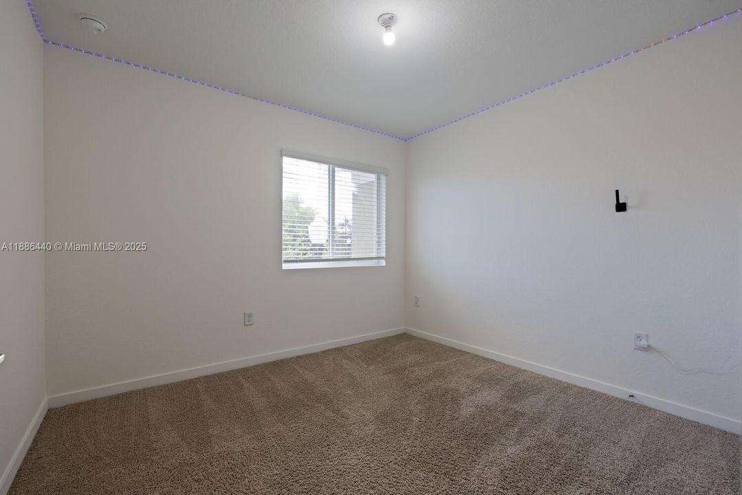 For Sale: $359,999 (3 beds, 2 baths, 1302 Square Feet)