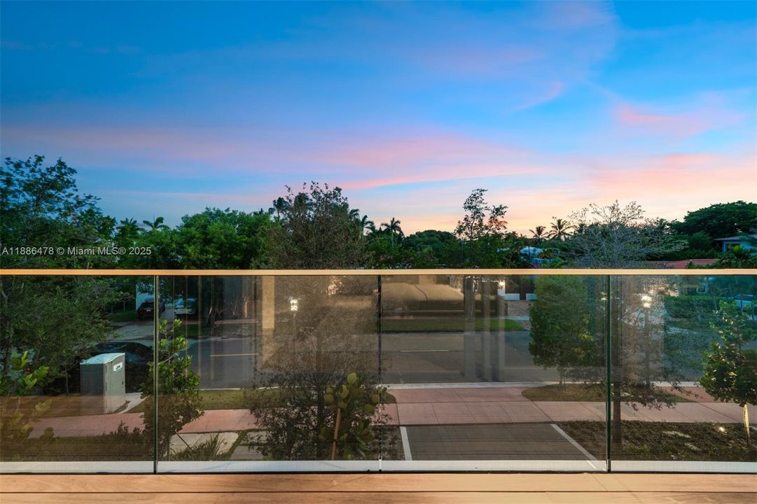 For Sale: $9,995,000 (4 beds, 4 baths, 5154 Square Feet)