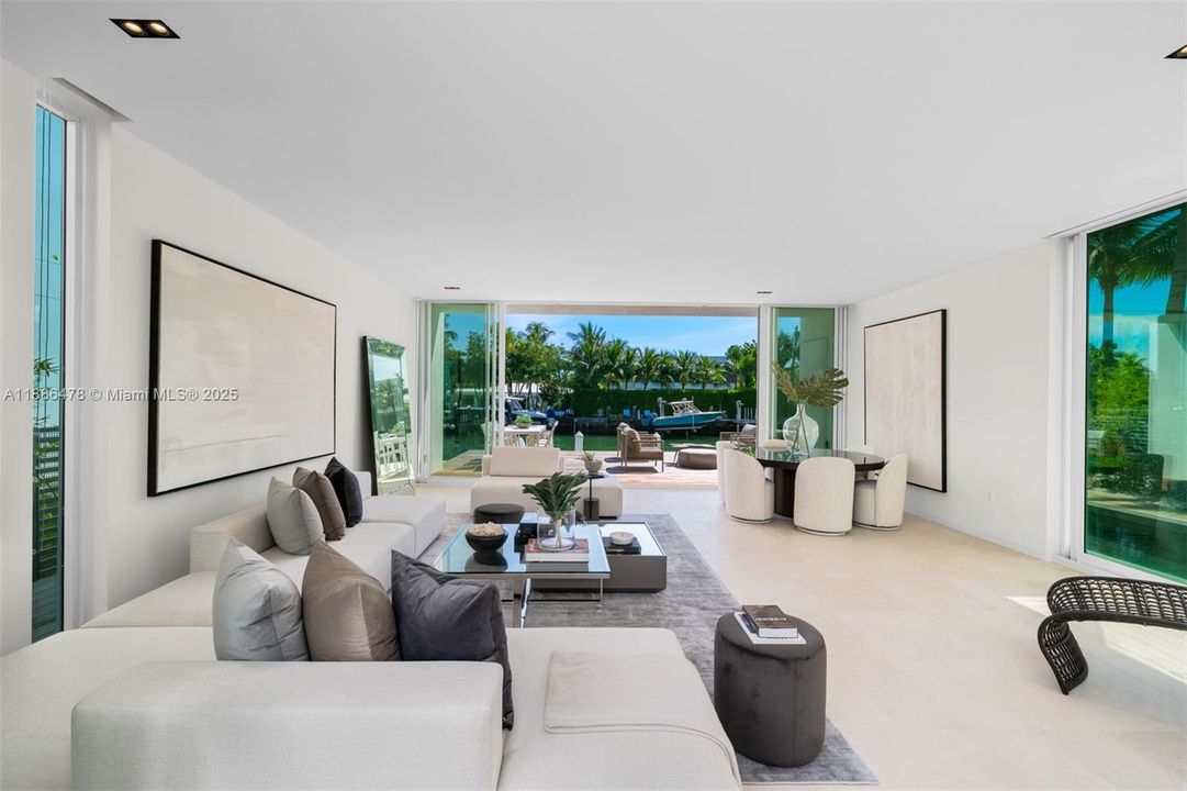 For Sale: $9,995,000 (4 beds, 4 baths, 5154 Square Feet)