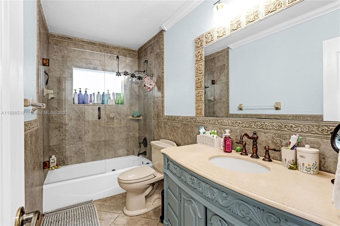 На продажу: $875,000 (4 спален, 3 ванн, 2104 Квадратных фут)