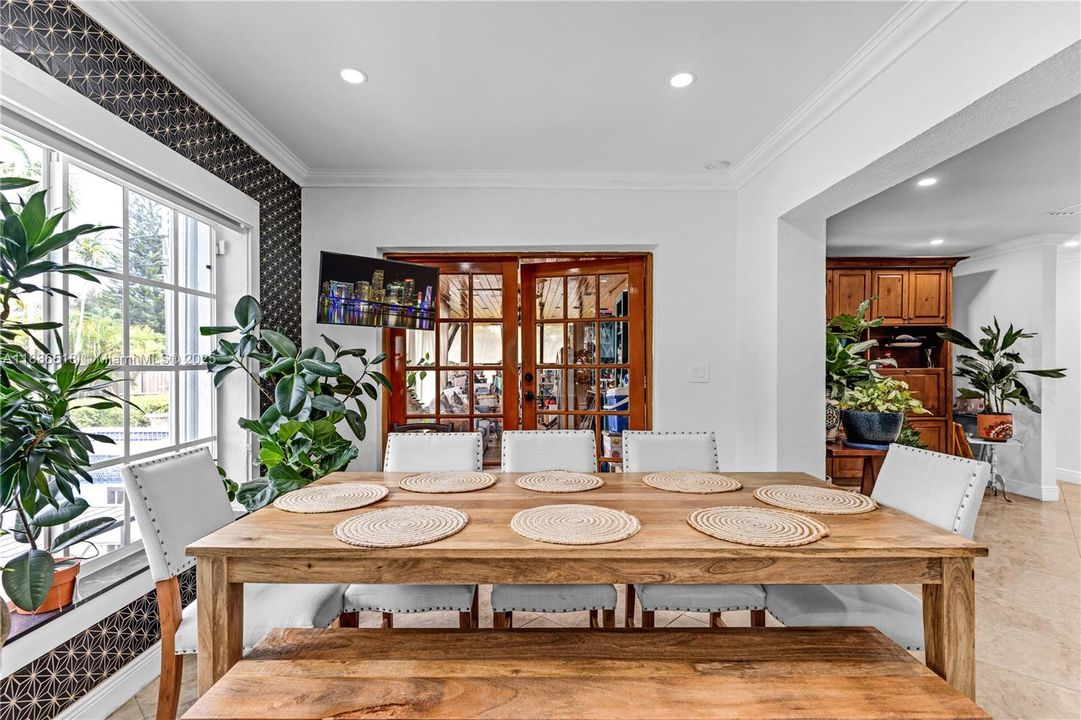 На продажу: $875,000 (4 спален, 3 ванн, 2104 Квадратных фут)