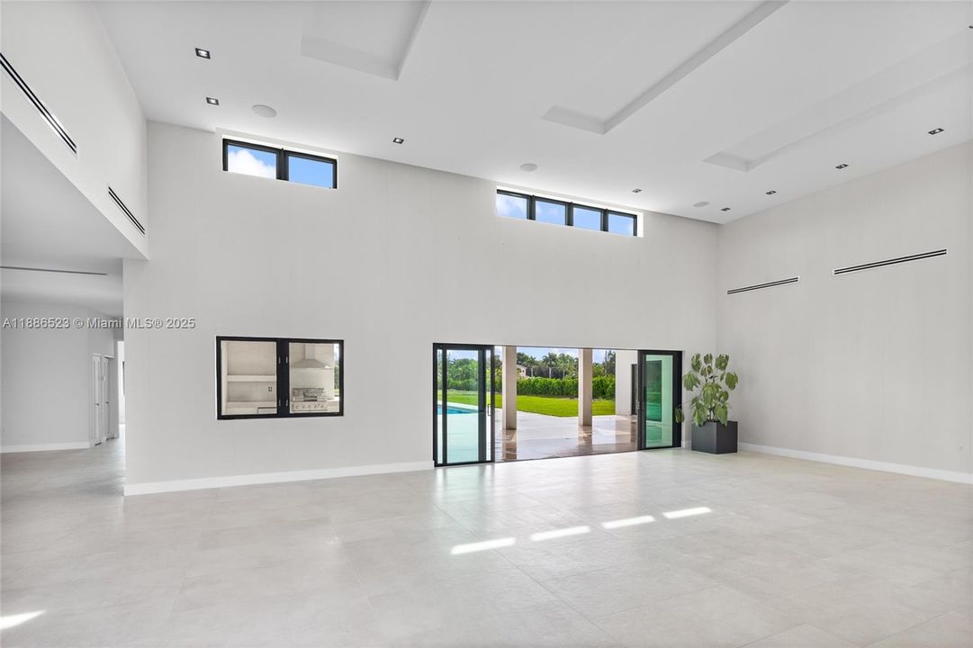 待售: $7,500,000 (6 贝兹, 7 浴室, 0 平方英尺)