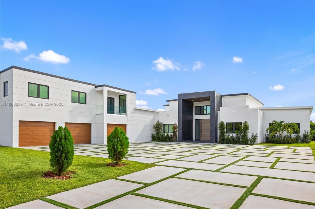 待售: $7,500,000 (6 贝兹, 7 浴室, 0 平方英尺)