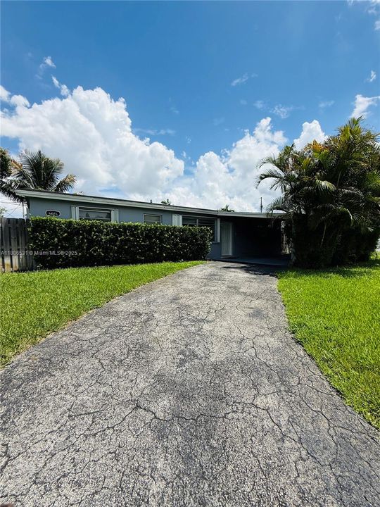 Activo con contrato: $3,500 (3 camas, 2 baños, 1520 Pies cuadrados)