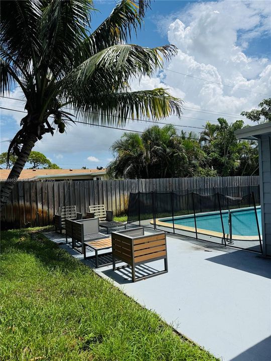 Activo con contrato: $3,500 (3 camas, 2 baños, 1520 Pies cuadrados)