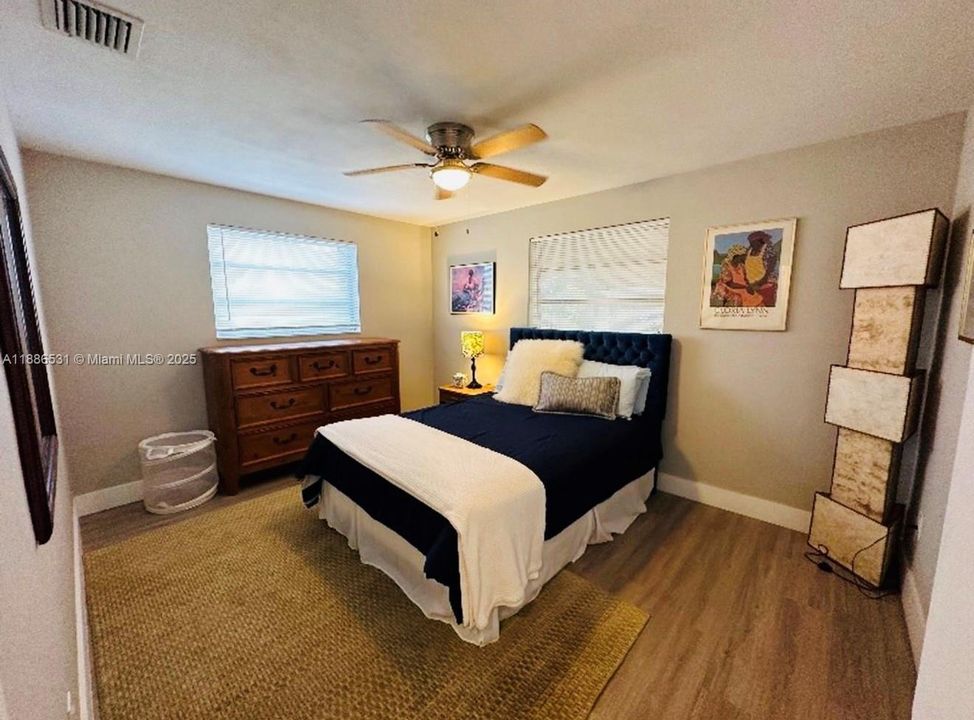 Activo con contrato: $3,500 (3 camas, 2 baños, 1520 Pies cuadrados)