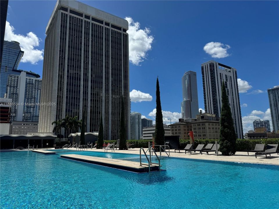 最近租的: $2,350 (0 贝兹, 1 浴室, 567 平方英尺)