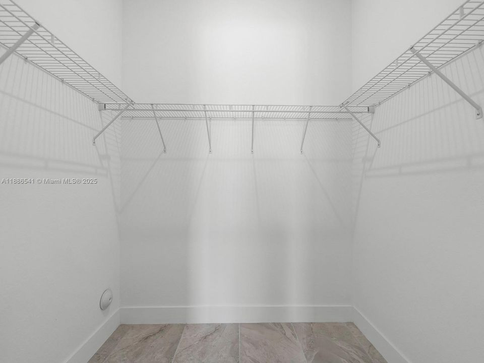 待售: $794,900 (5 贝兹, 4 浴室, 3215 平方英尺)