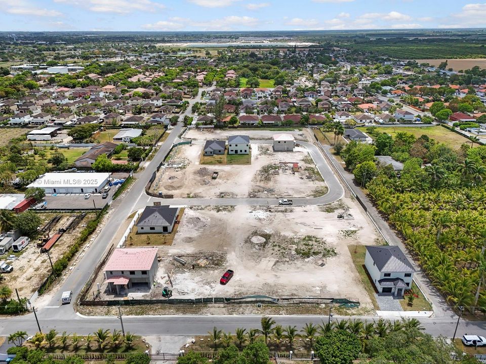 待售: $794,900 (5 贝兹, 4 浴室, 3215 平方英尺)