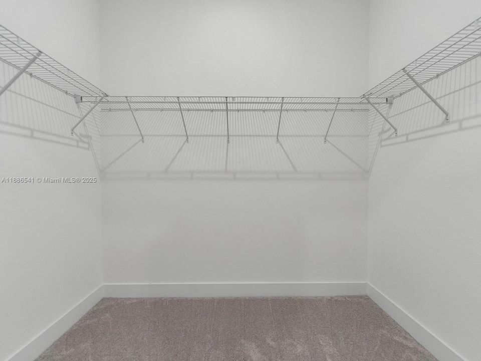 待售: $794,900 (5 贝兹, 4 浴室, 3215 平方英尺)