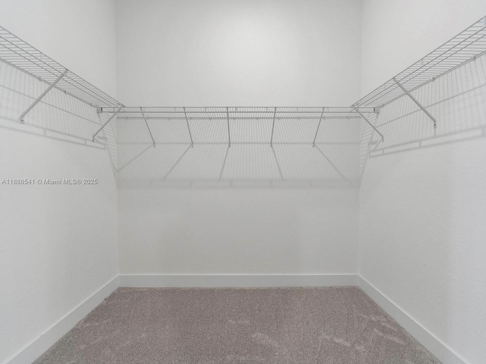 待售: $794,900 (5 贝兹, 4 浴室, 3215 平方英尺)