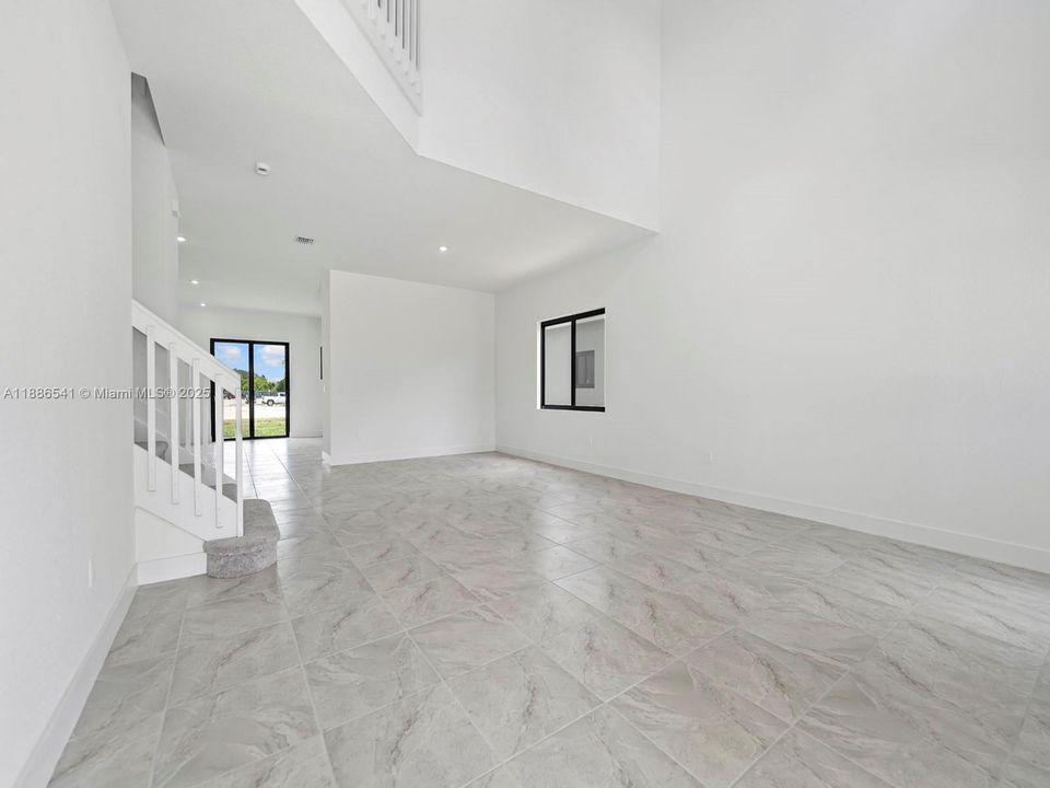 待售: $794,900 (5 贝兹, 4 浴室, 3215 平方英尺)