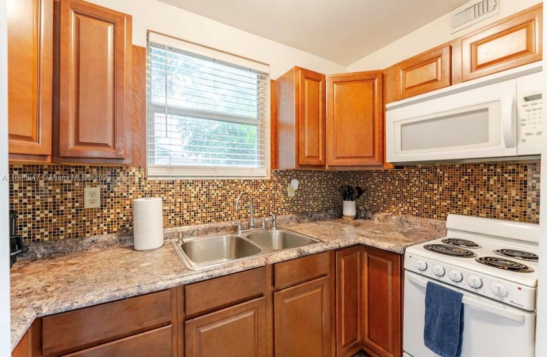 mother-inlaw kitchen