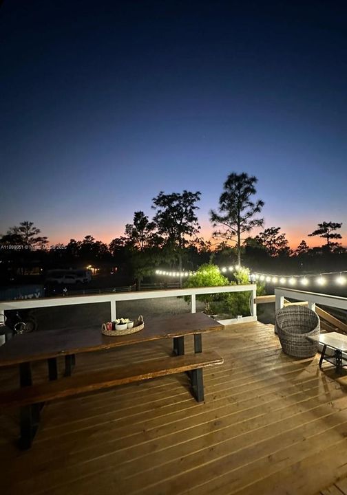 待售: $199,995 (4 贝兹, 2 浴室, 2100 平方英尺)