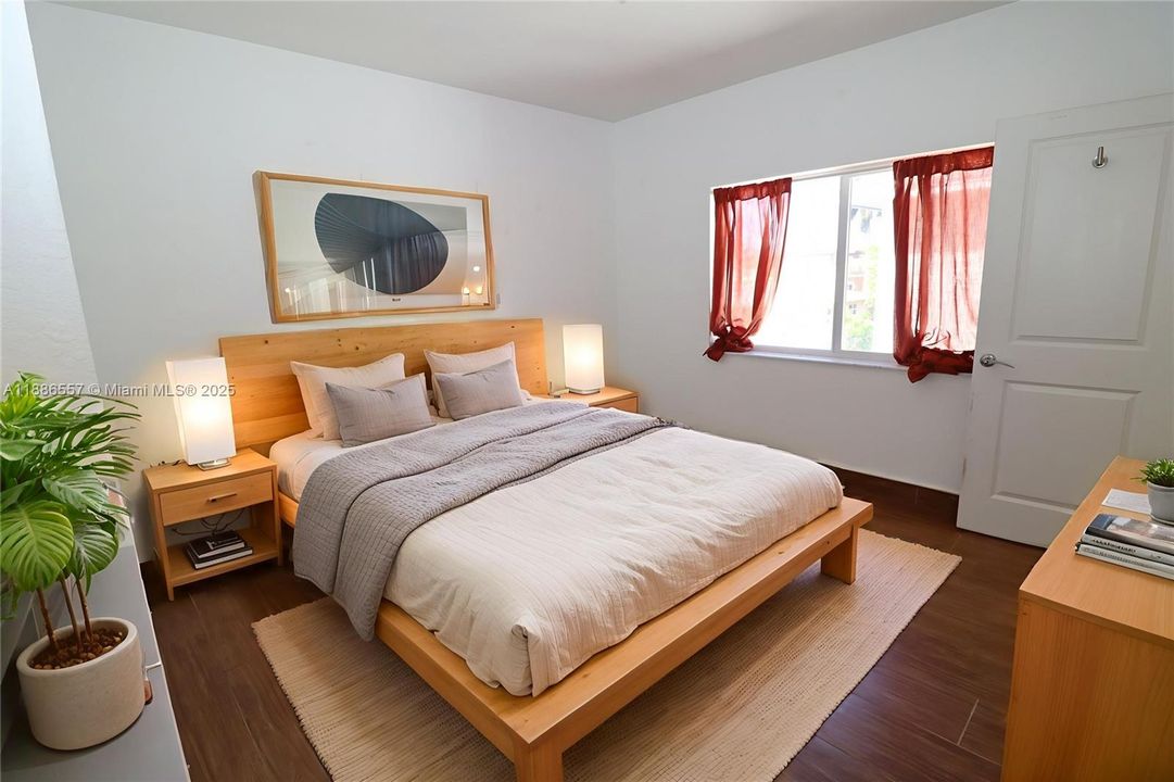 Recently Rented: $3,300 (3 beds, 3 baths, 2500 Square Feet)