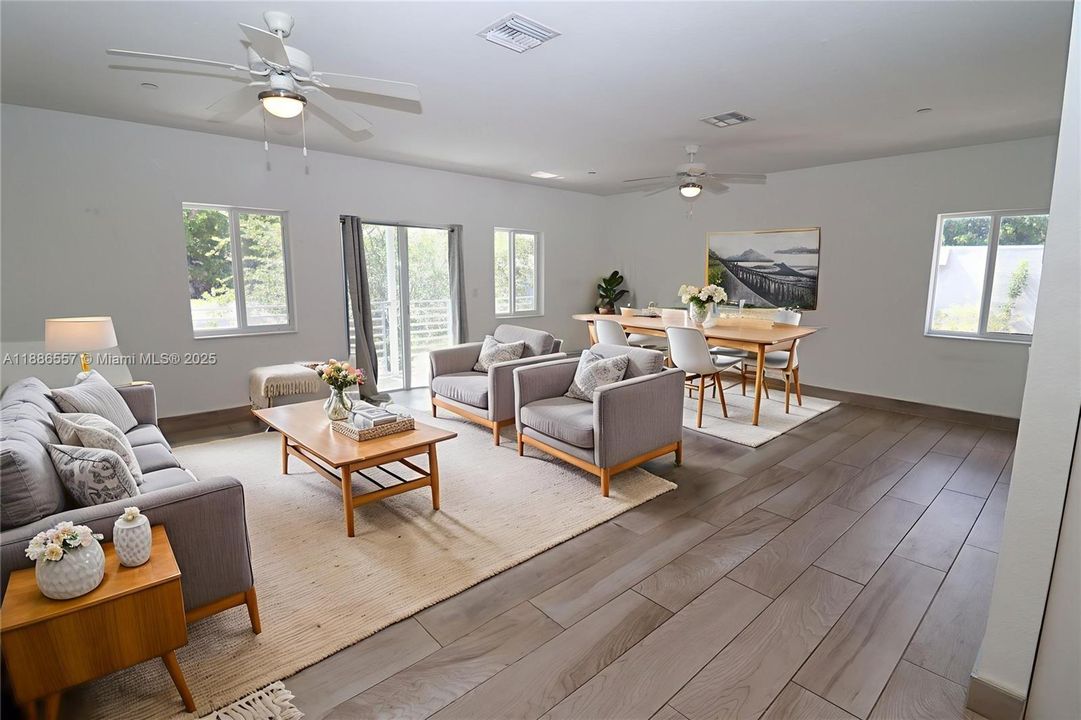 Recently Rented: $3,300 (3 beds, 3 baths, 2500 Square Feet)