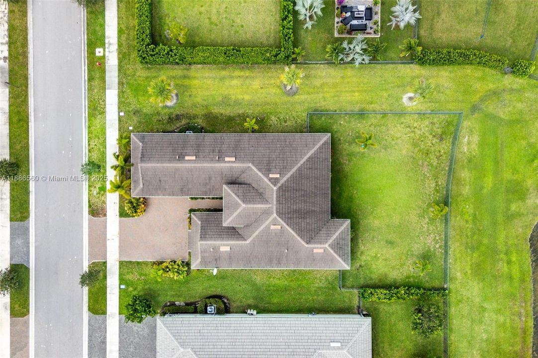 На продажу: $649,900 (3 спален, 3 ванн, 2464 Квадратных фут)
