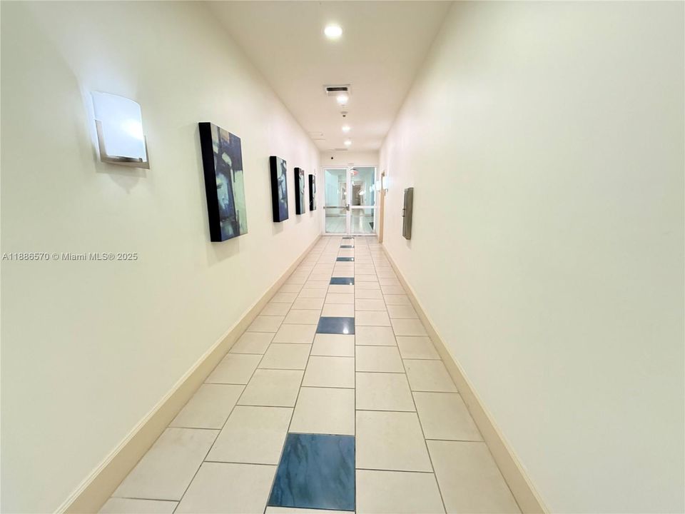 En Venta: $359,500 (1 camas, 1 baños, 760 Pies cuadrados)