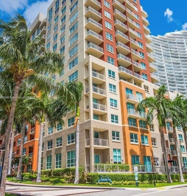 En Venta: $359,500 (1 camas, 1 baños, 760 Pies cuadrados)