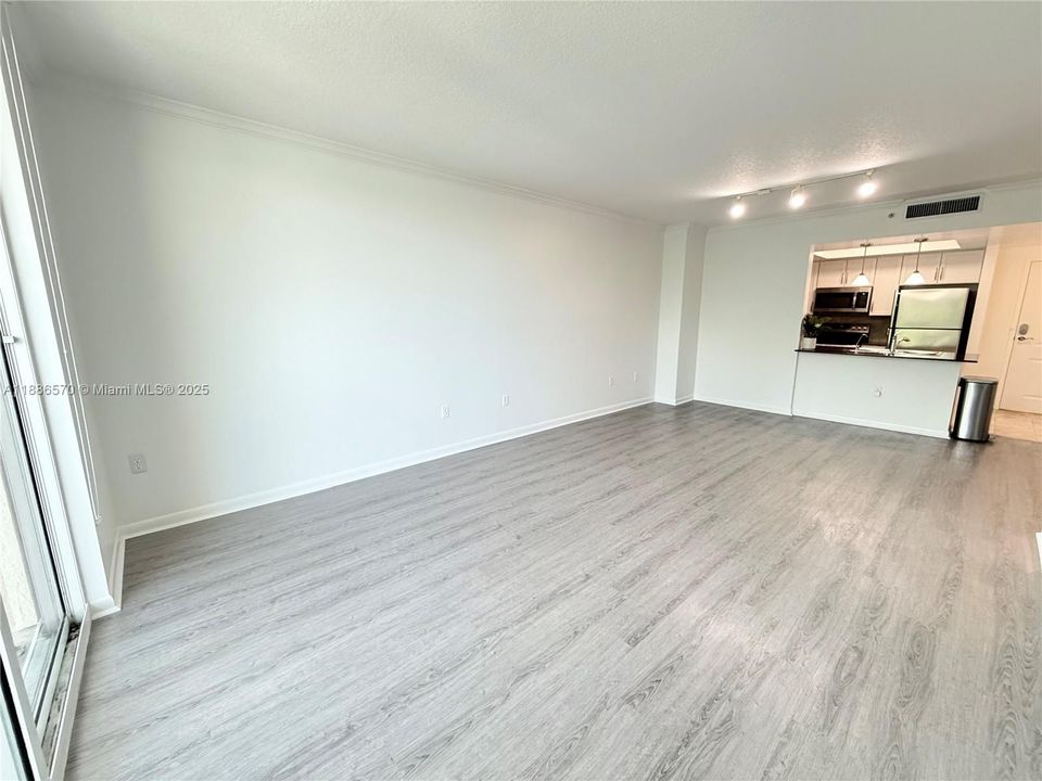 En Venta: $359,500 (1 camas, 1 baños, 760 Pies cuadrados)