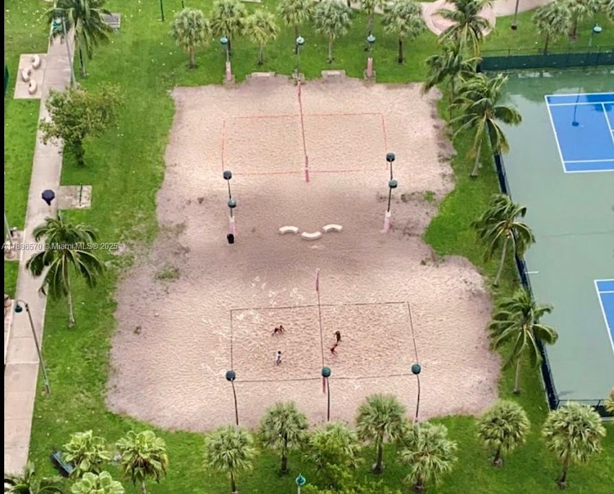 En Venta: $359,500 (1 camas, 1 baños, 760 Pies cuadrados)