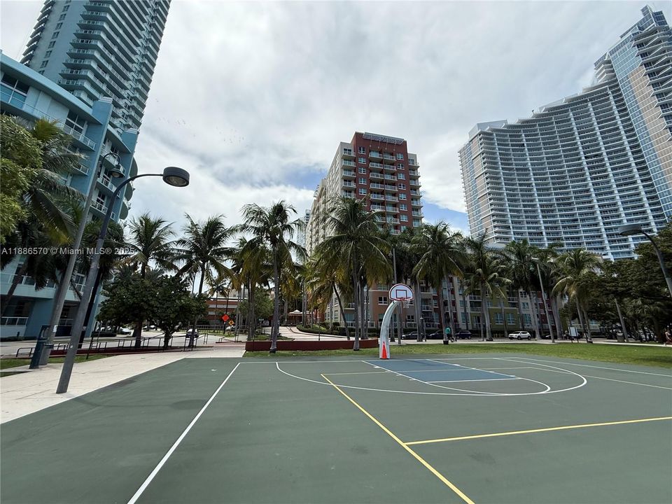 En Venta: $359,500 (1 camas, 1 baños, 760 Pies cuadrados)