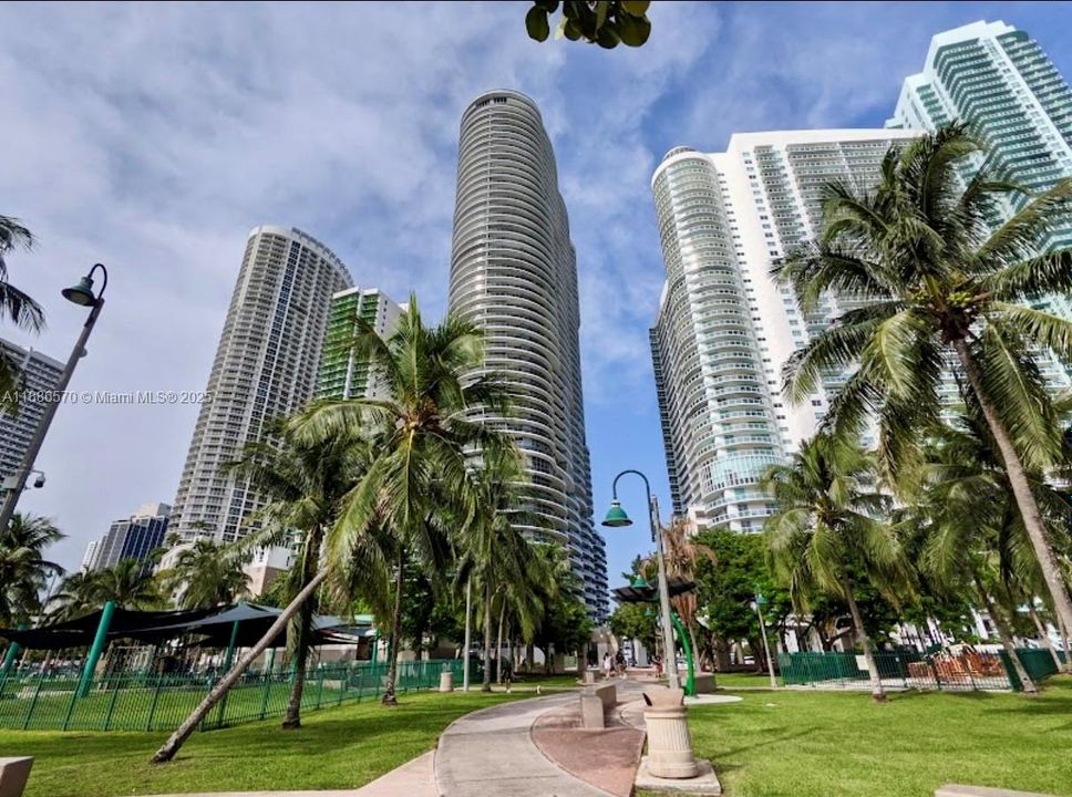 En Venta: $359,500 (1 camas, 1 baños, 760 Pies cuadrados)