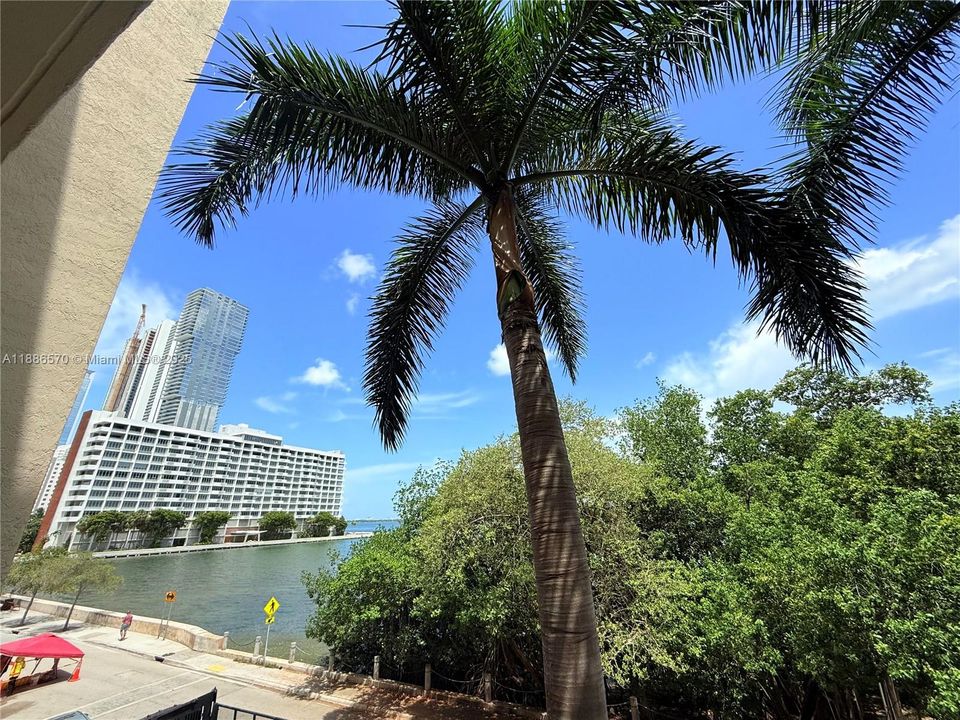 En Venta: $359,500 (1 camas, 1 baños, 760 Pies cuadrados)