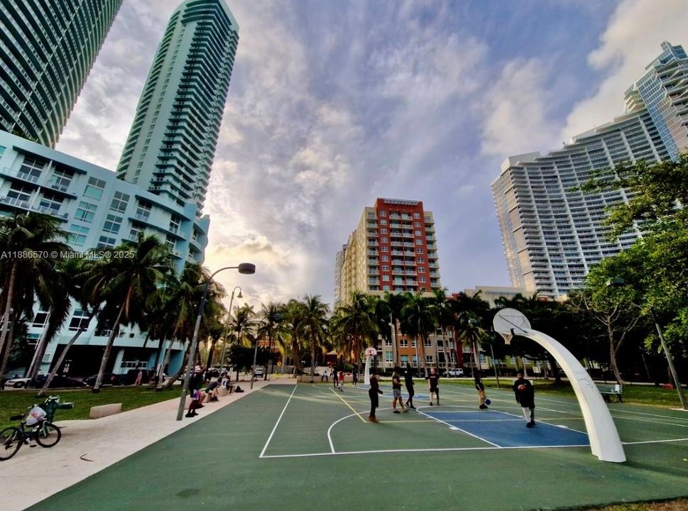 En Venta: $359,500 (1 camas, 1 baños, 760 Pies cuadrados)